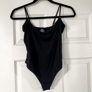 SKIMS Fits Everybody
Camisole Thong
Bodysuit